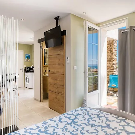 Au Lavandou - Vue - Climatise - A Pieds - Fr-1-816-3 *