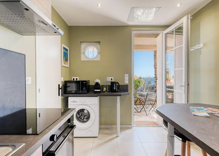 Apartman Au Lavandou - Vue - Climatise - A Pieds - Fr-1-816-3 *